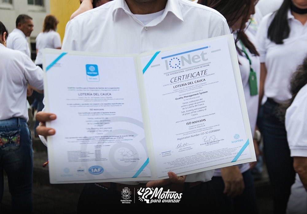 Lotería del cauca recibe importante certificación de calidad1