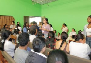 Mas de 100 mujeres de la Comuna 5 de Popayan recibieron el taller en prevencion de violencias basadas en genero