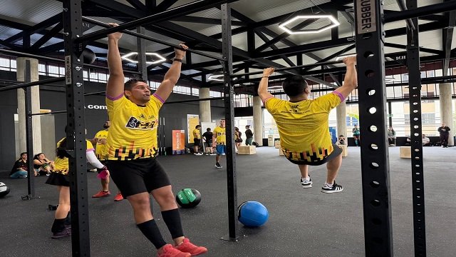🏋️ Éxito total: Más de 400 personas asistieron a la inauguración del Gym Box Guayacanes 30 Más de 400 personas asistieron a la inauguración del Gym Box Guayacanes