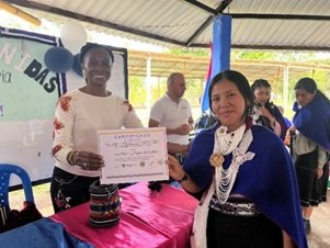 Mujeres del Resguardo Misak de Piscitau reciben formación para preservar sus tradiciones culturales