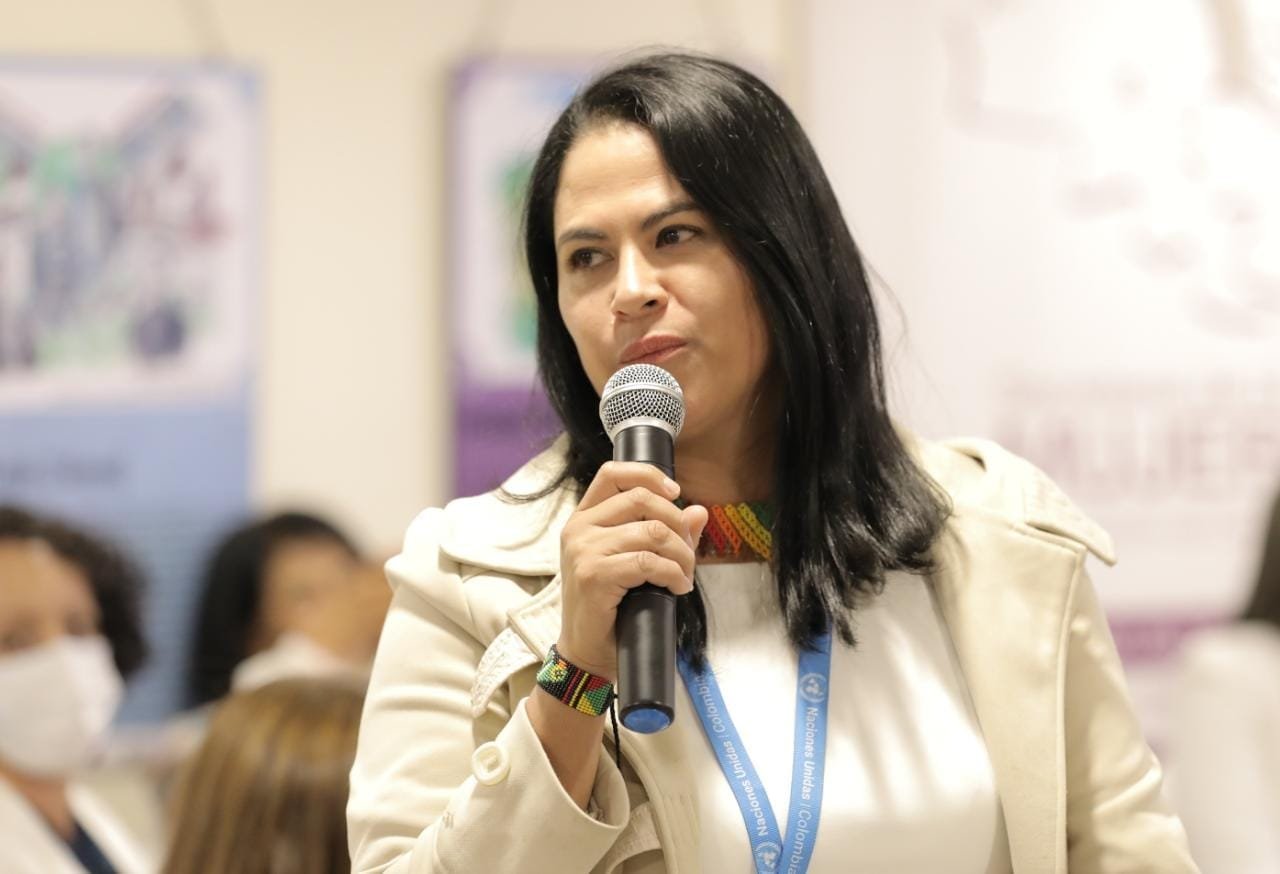 Política con Sello de Mujer10