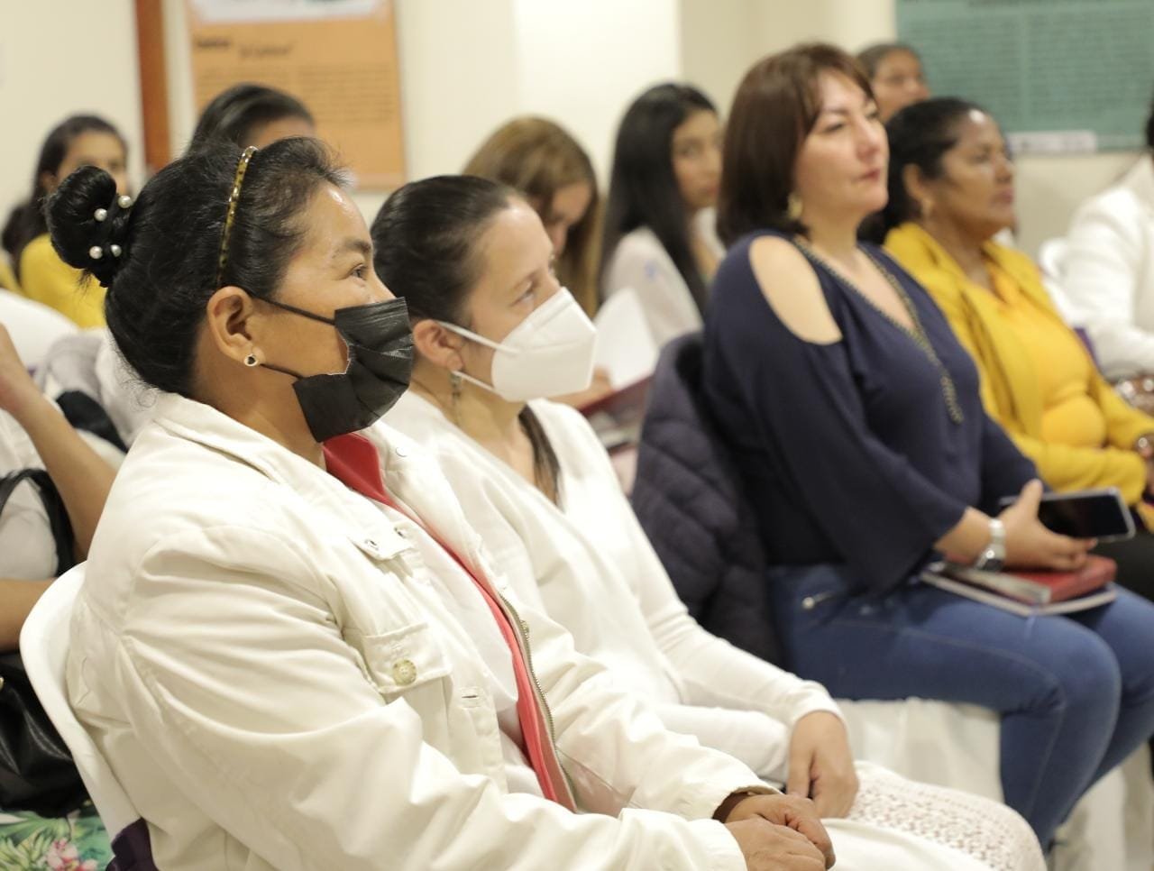 Política con Sello de Mujer17