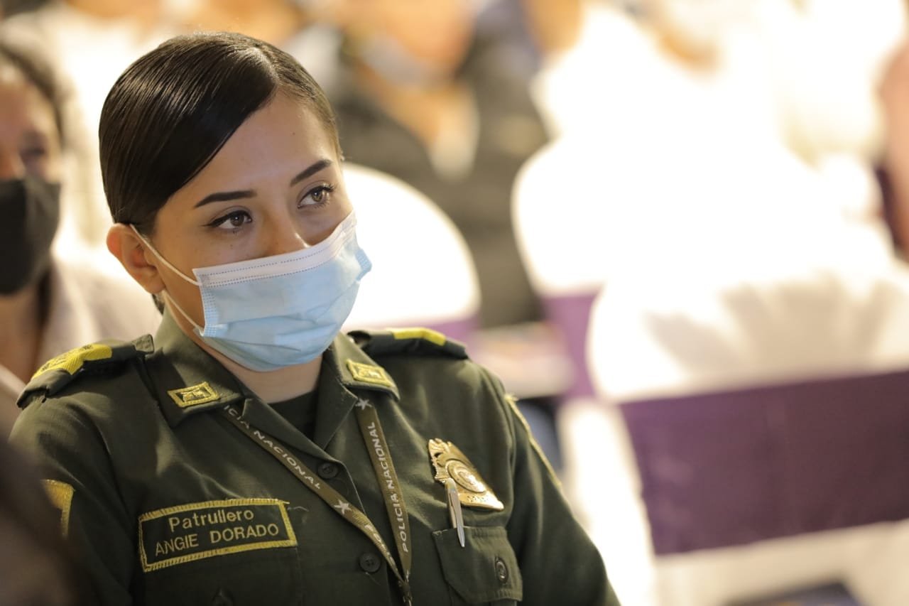 Política con Sello de Mujer5