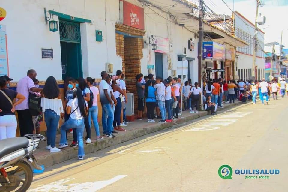 SE VACUNARON A MAS DE 1600 QUILICHAGUENOS CONTRA EL COVID 19