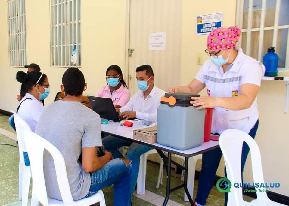 SE VACUNARON A MAS DE 1600 QUILICHAGUEÑOS, CONTRA EL COVID-191