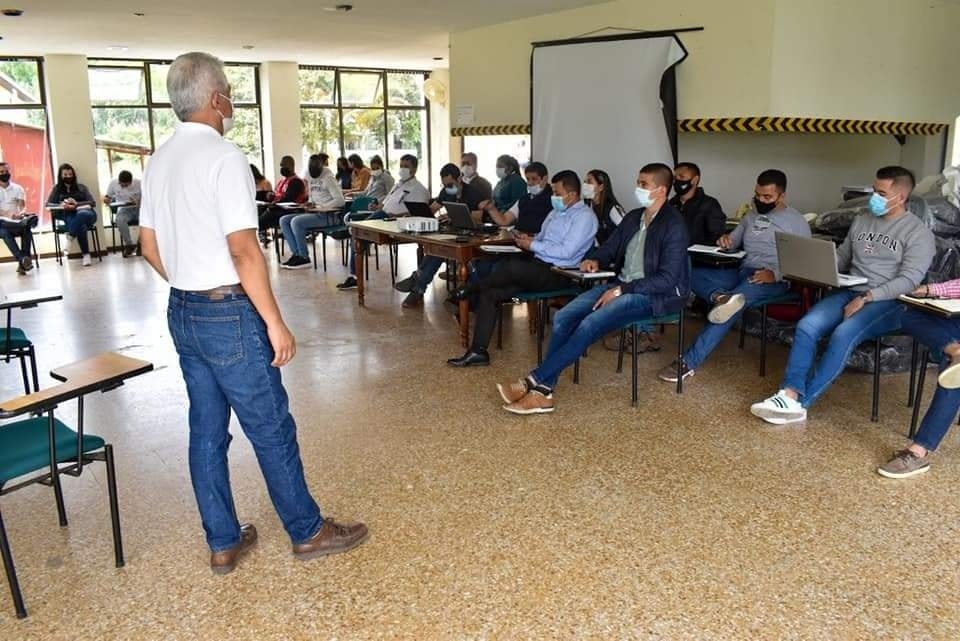 Se continúa trabajando por los caucanos y caucanas3