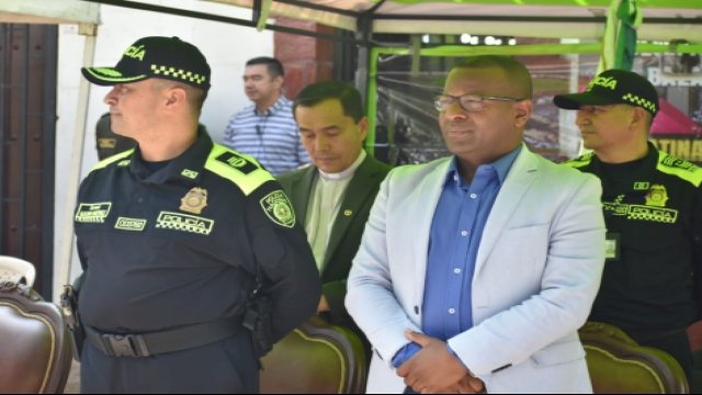 Se fortalece la seguridad y la convivencia en el Departamento del Cauca 29 Se fortalece la seguridad y la convivencia en el Departamento del Cauca-