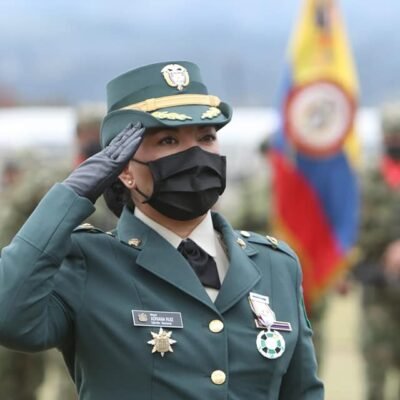 actos conmemorativos del 7 de agosto, y el aniversario 211 del Ejército Nacional13