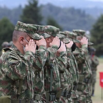 actos conmemorativos del 7 de agosto, y el aniversario 211 del Ejército Nacional6