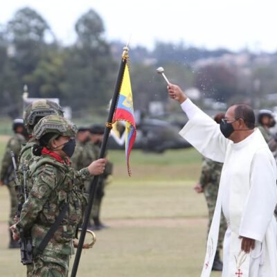 actos conmemorativos del 7 de agosto, y el aniversario 211 del Ejército Nacional