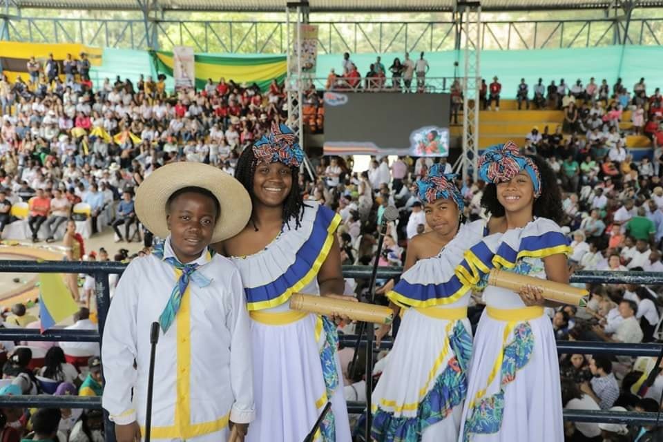 el acto de entrega de mandato popular a la Vicepresidenta de la República, Francia Márquez4