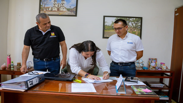 Con paso firme, le apostamos a una educación con mejores espacios