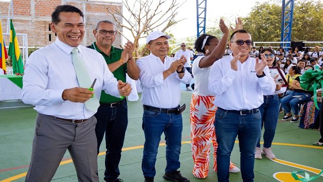 ¡Alianza que transforma! Más de 5.000 estudiantes de Quilichao estrenan dos nuevas cubiertas deportivas