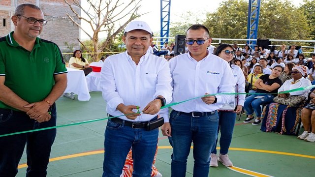 ¡Alianza que transforma! Más de 5.000 estudiantes de Quilichao estrenan dos nuevas cubiertas deportivas