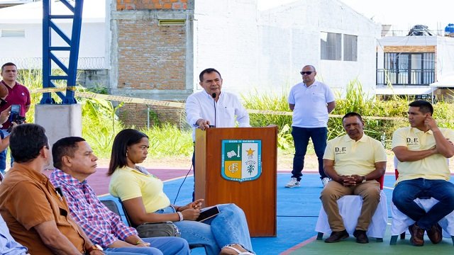 ¡Alianza que transforma! Más de 5.000 estudiantes de Quilichao estrenan dos nuevas cubiertas deportivas