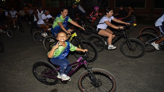 ¡Éxito total! Más de 300 personas participaron en la Ciclorruta Nocturna por los 270 años de Quilichao